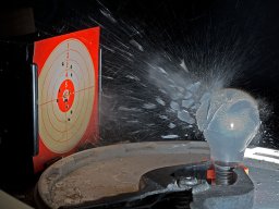 ampoule_et_carabine_45_1_20120807_1793272342